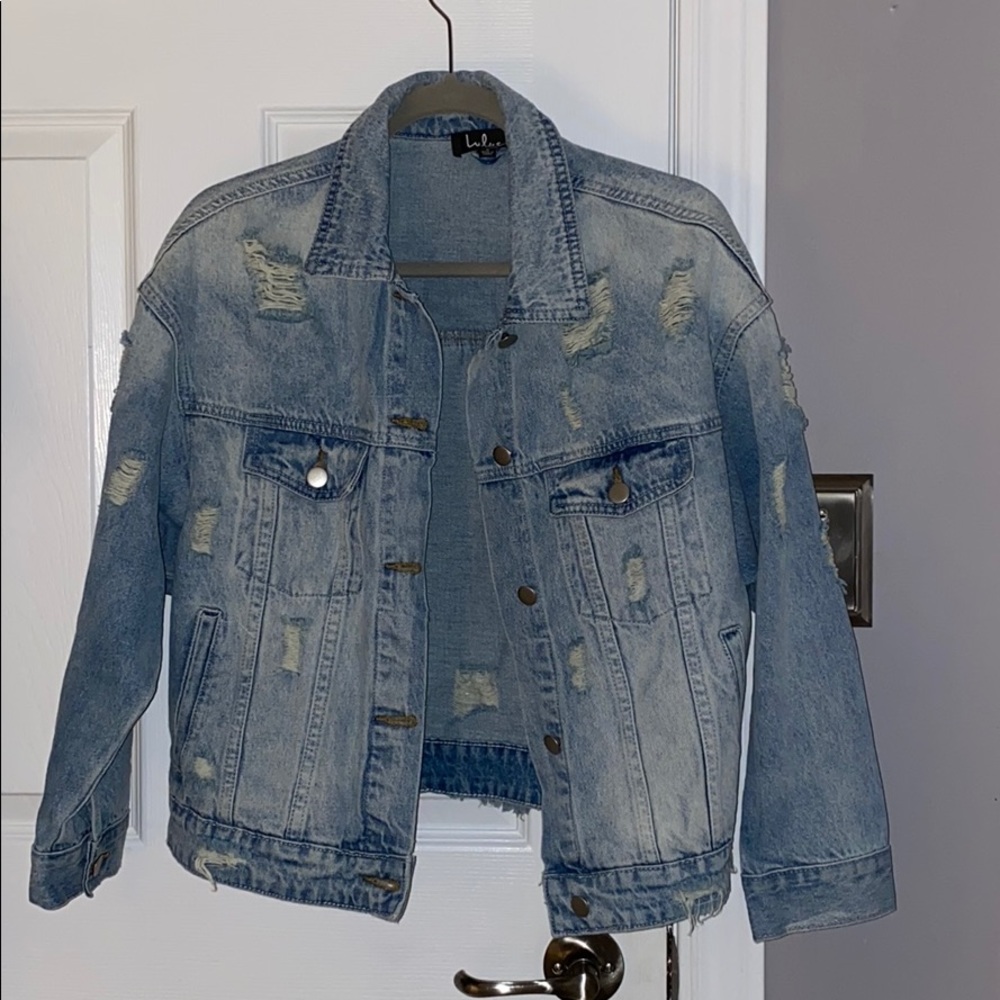 Lulu’s denim jacket with distressed detailing